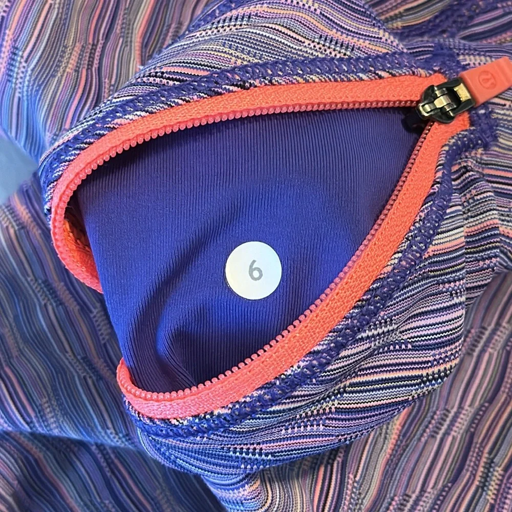 EUC Lululemon Run Top Speed Crop Space Dye Twist Iris Flower Pink Shell 6
